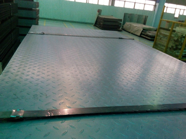 steel checkered plate 